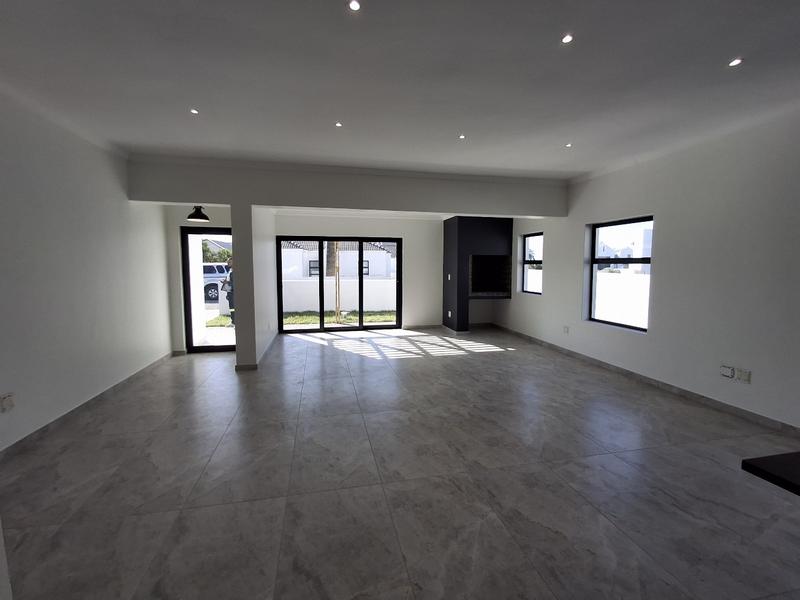 3 Bedroom Property for Sale in Shelley Point Western Cape